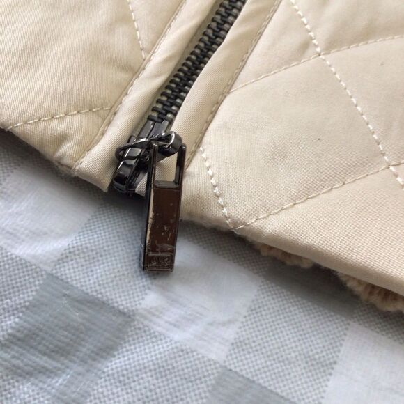 ANN Klein nude cotton quilted zip-up sleeveless vest large Ecru - Picture 8 of 15